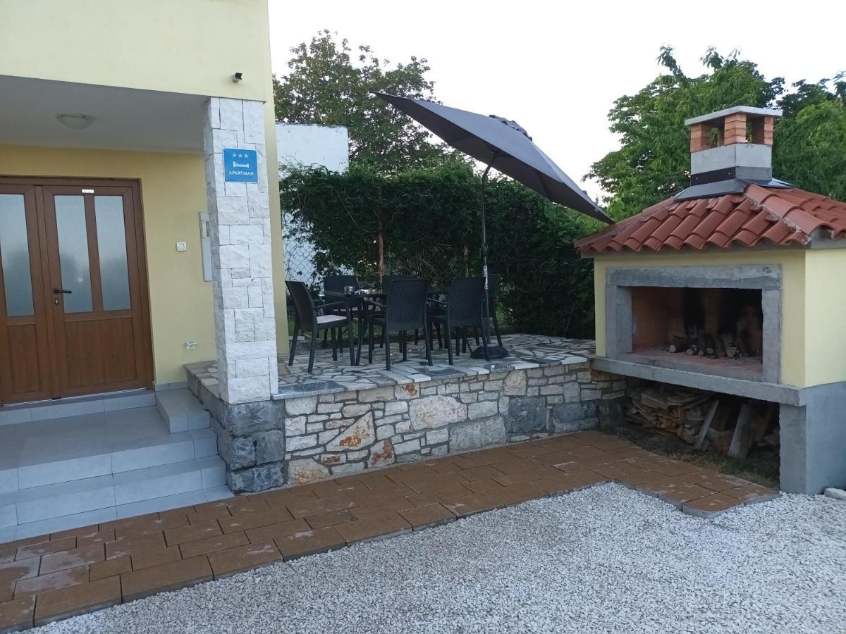 Lulic Appartement Labin  Buitenkant foto