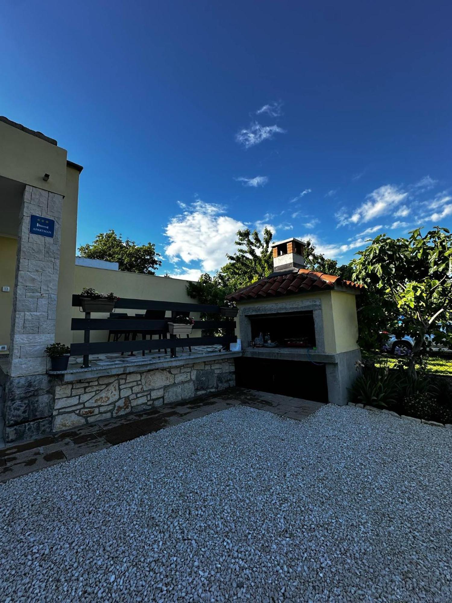 Lulic Appartement Labin  Buitenkant foto